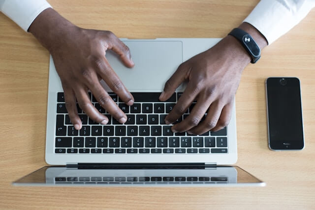 Improve email open rate when selling in Abuja